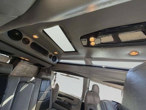 Used 2021 Chevrolet Express 2500 LS w/ Enhanced Convenience Package RWD image 22
