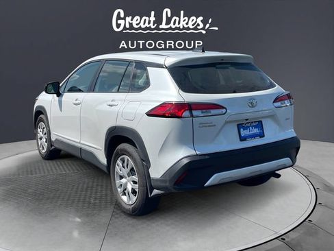 Used 2025 Toyota Corolla Cross L AWD/4WD image 3