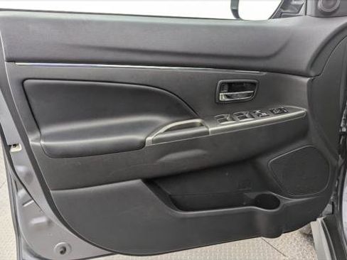 Used 2024 Mitsubishi Outlander Sport SE image 13