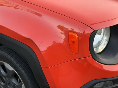 Used 2015 Jeep Renegade Sport w/ Power & Air Group FWD image 12