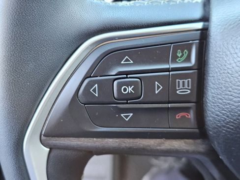 Used 2023 Jeep Grand Cherokee Limited w/ Trailer Tow Prep Group (B) image 17