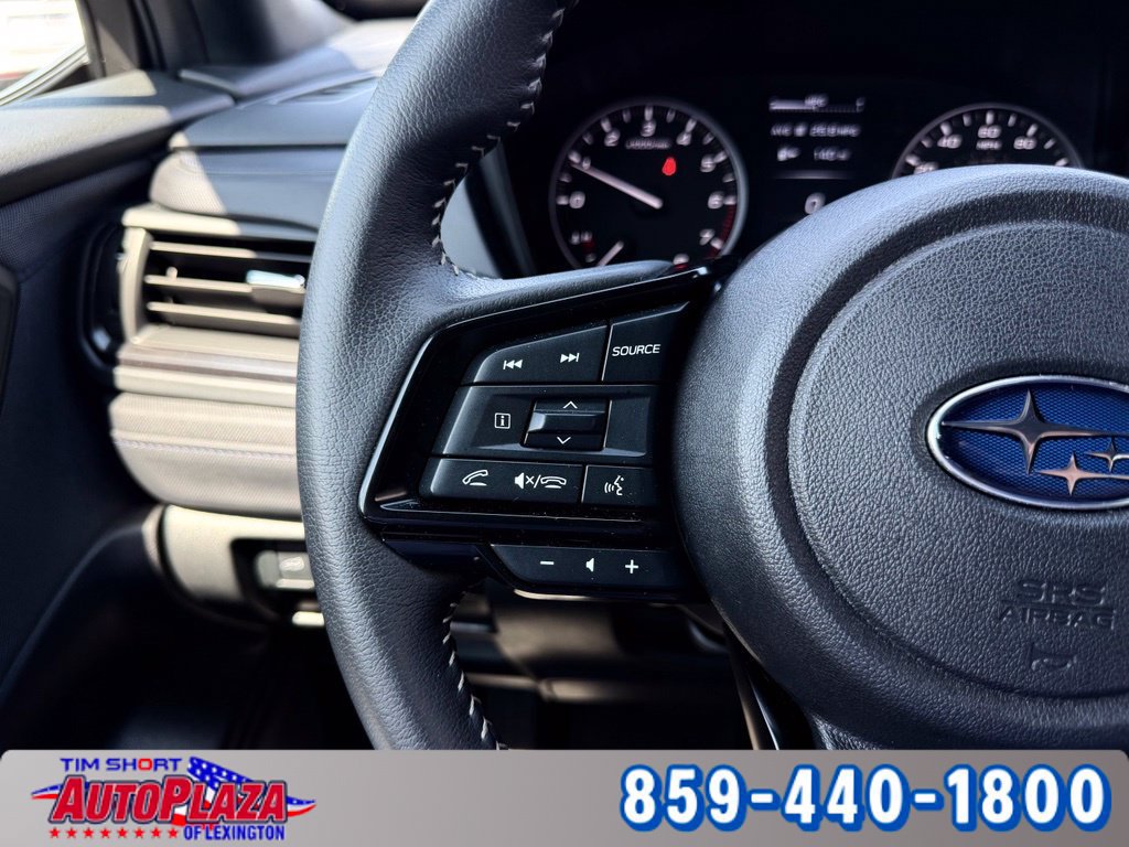 Used 2025 Subaru Forester Premium AWD/4WD image 18
