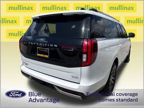 Used 2025 Ford Expedition Max Platinum AWD/4WD image 4