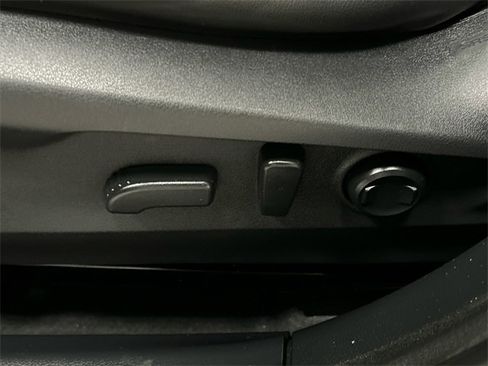 Used 2020 Subaru Outback Limited image 30