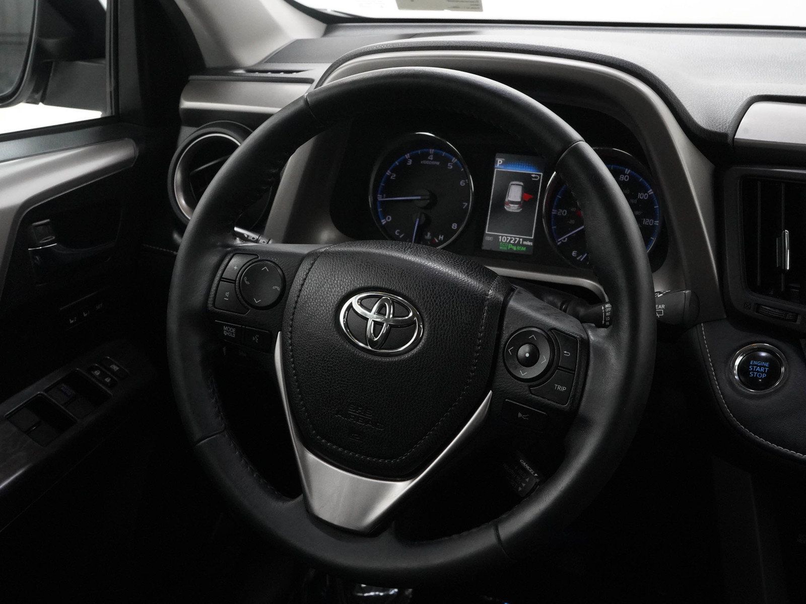 Used 2018 Toyota RAV4 Platinum AWD/4WD image 15