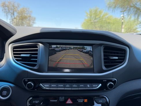 Used 2019 Hyundai Ioniq Limited FWD image 25