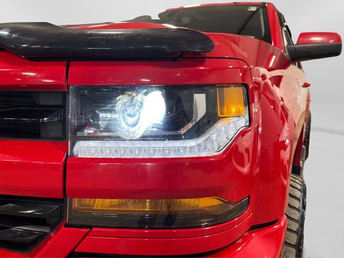 Used 2017 Chevrolet Silverado 1500 LT w/ All Star Edition image 13