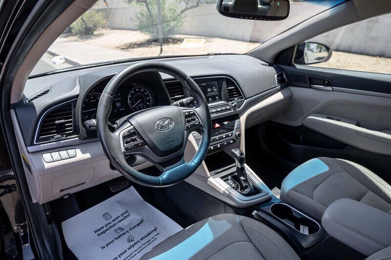 Used 2018 Hyundai Elantra Value Edition FWD image 9