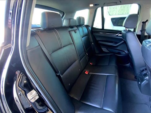 Used 2017 BMW X3 sDrive28i w/ Premium Package image 19