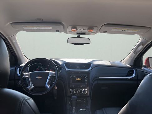 Used 2017 Chevrolet Traverse LT image 22
