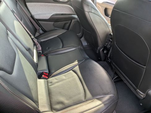 Used 2022 Jeep Compass Latitude image 23