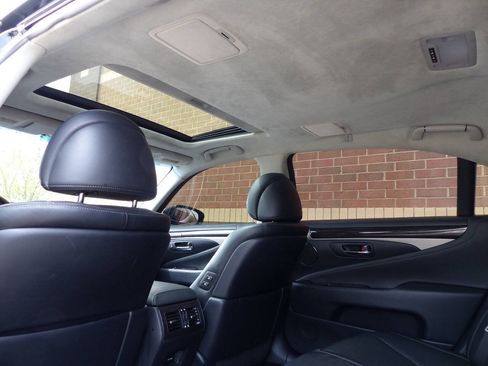 Used 2014 Lexus LS 460 L AWD/4WD image 23