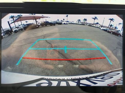 Used 2023 Toyota Sienna XLE FWD image 13