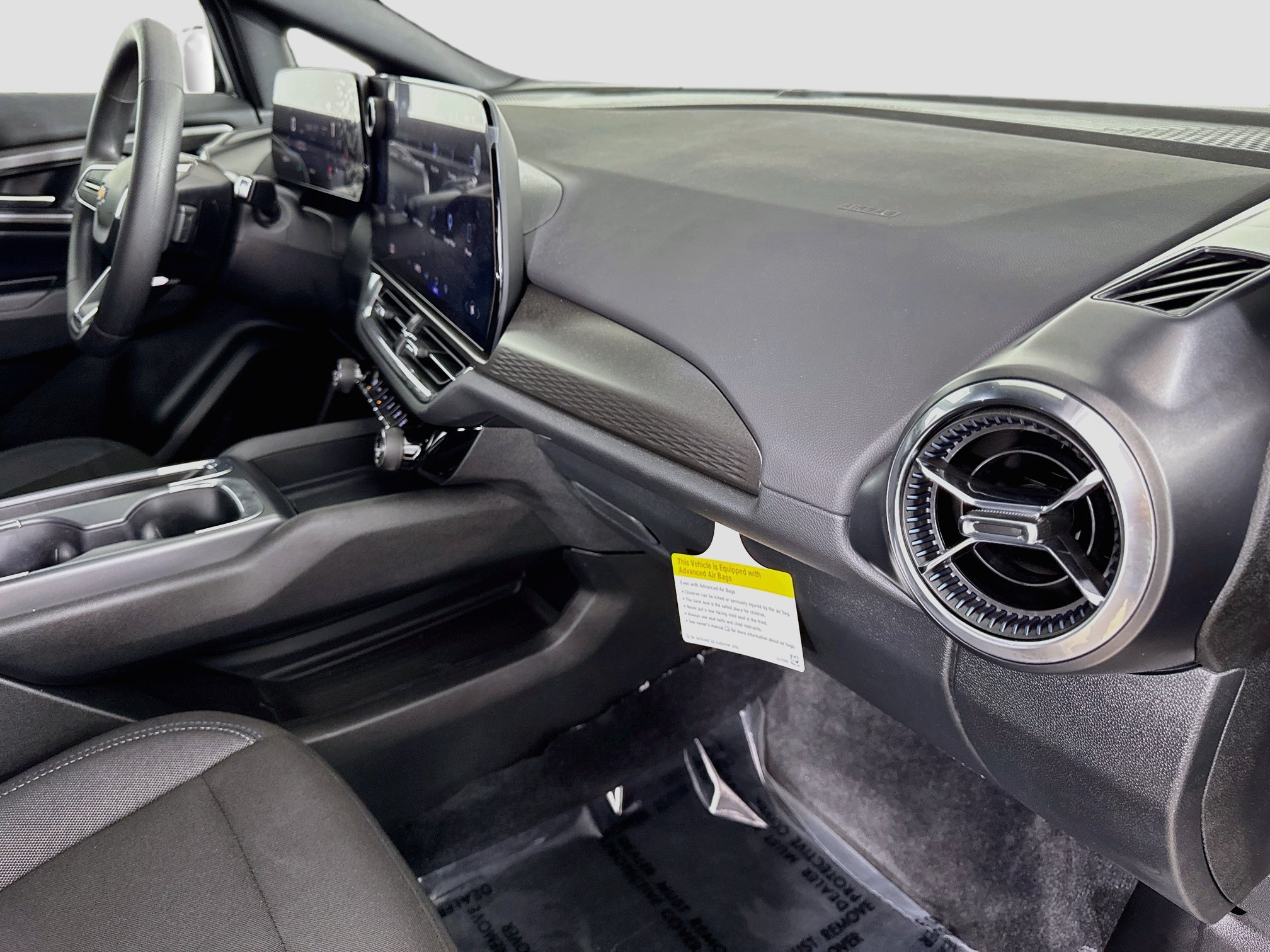 Used 2026 Chevrolet Equinox EV LT FWD image 31