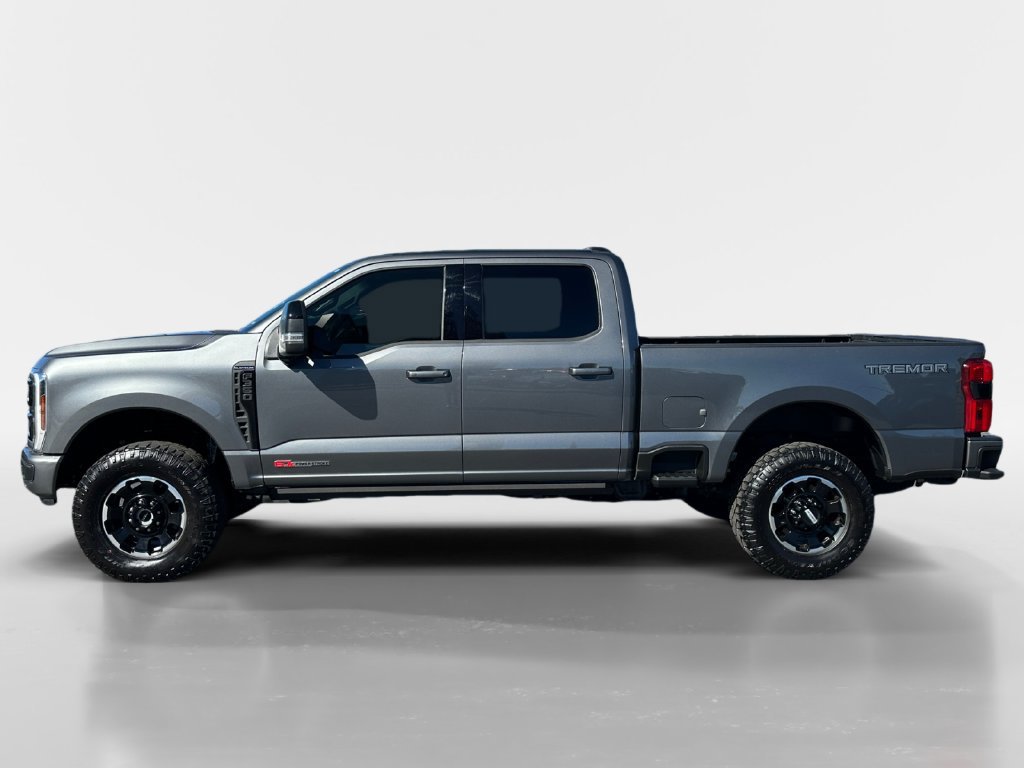 Used 2025 Ford F350 Platinum w/ Tremor Off-Road Package AWD/4WD image 2