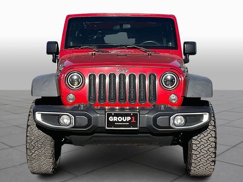 Used 2014 Jeep Wrangler Unlimited Sport w/ Connectivity Group image 3