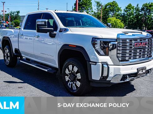 Used 2024 GMC Sierra 3500 Denali w/ Denali Reserve Package AWD/4WD image 3