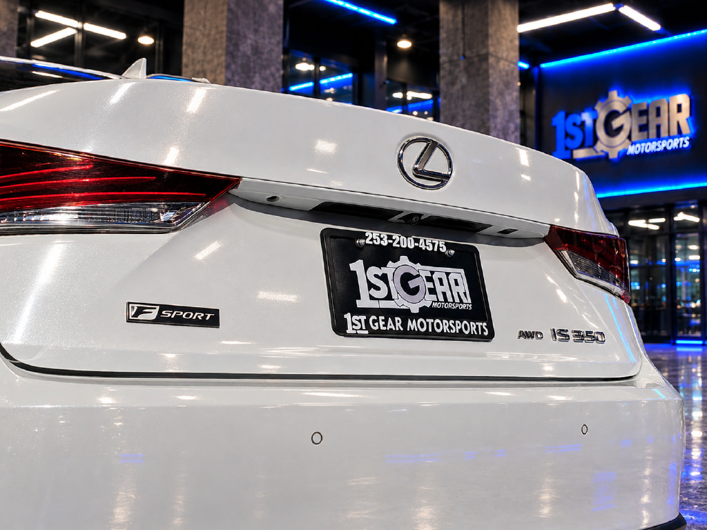Used 2018 Lexus IS 350 AWD image 15