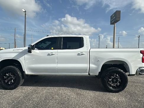 Used 2025 Chevrolet Silverado 1500 LT RWD image 11