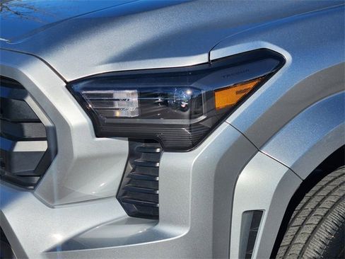 Used 2024 Toyota Tacoma SR image 6