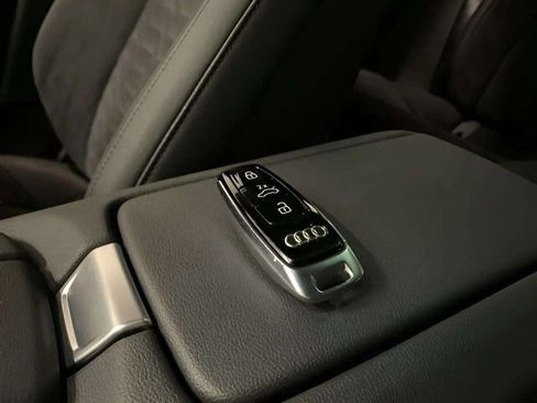 Used 2022 Audi e-tron GT Prestige w/ Prestige Package AWD/4WD image 21