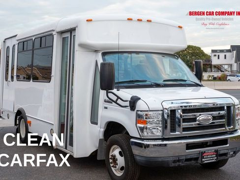 Used 2014 Ford E-350 and Econoline 350 Super Duty RWD image 4