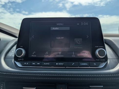 Used 2021 Nissan Rogue SV AWD/4WD image 24