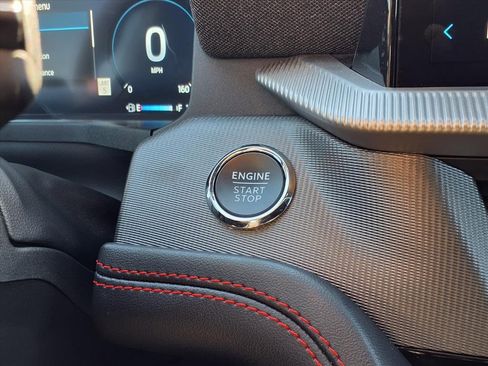 Used 2025 Ford Explorer ST image 12