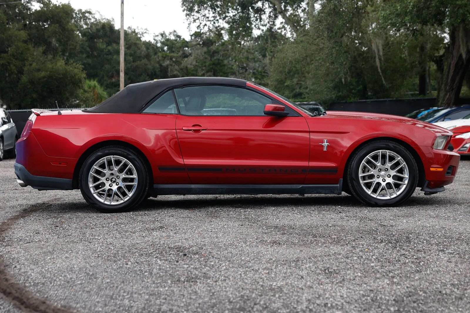 Used 2012 Ford Mustang Premium w/ Electronics Pkg RWD image 9