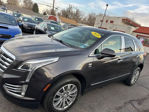 Used 2018 Cadillac XT5 Luxury w/ Driver Awareness Package image 13