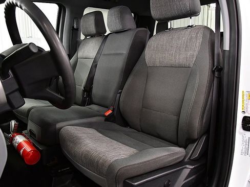 Used 2024 Ford F350 XLT image 30