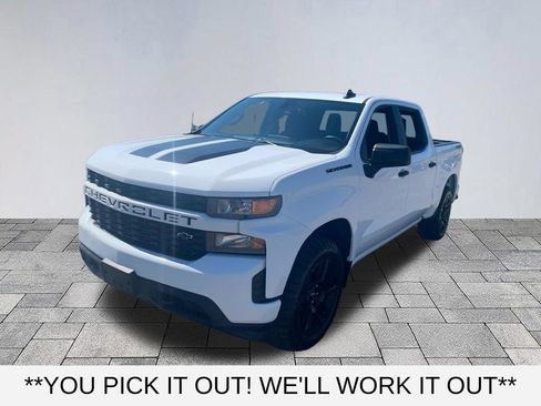 Used 2022 Chevrolet Silverado 1500 Custom w/ Rally Edition AWD/4WD image 3