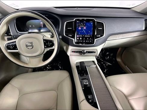 Used 2023 Volvo XC90 B6 Plus AWD/4WD image 16