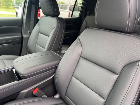 New 2026 Chevrolet Traverse LT w/ Driver Confidence Package image 14