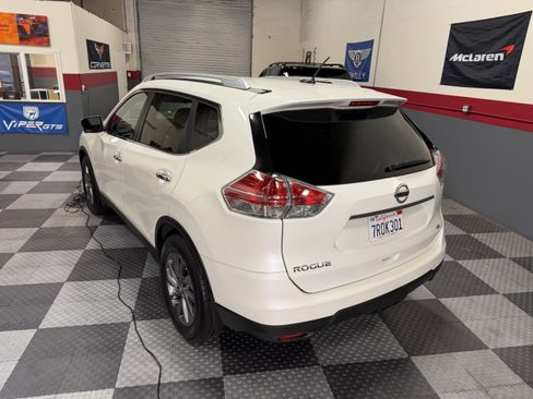 Used 2016 Nissan Rogue SL image 16