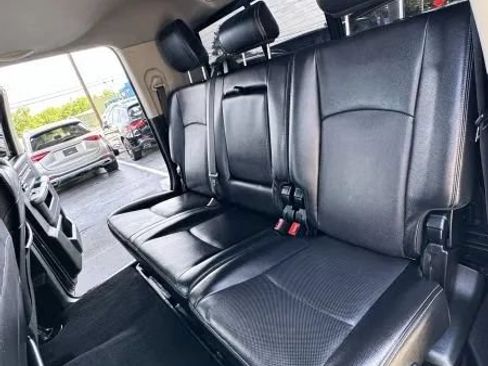 Used 2016 RAM 2500 Laramie w/ Convenience Group AWD/4WD image 19