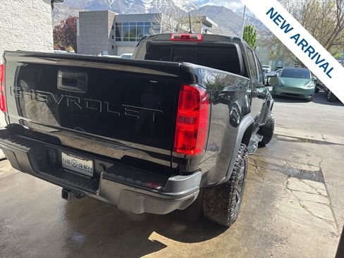 Used 2022 Chevrolet Colorado ZR2 w/ ZR2 Midnight Special Edition image 7