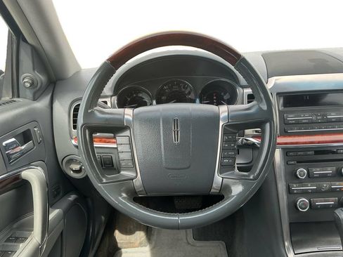 Used 2010 Lincoln MKZ FWD image 18