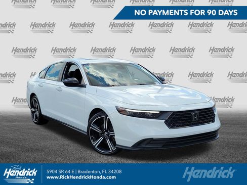 Used 2023 Honda Accord Sport image 1