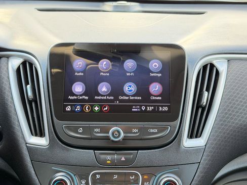 Used 2022 Chevrolet Malibu LT image 48