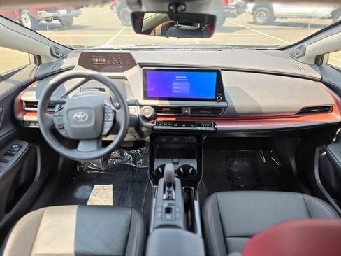 Used 2024 Toyota Prius Prime Premium w/ Advanced Technology Package FWD image 30