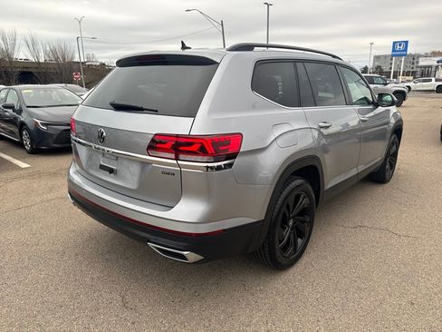 Used 2023 Volkswagen Atlas SE AWD/4WD image 9
