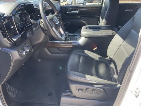 Used 2022 GMC Sierra 1500 Elevation w/ Elevation Premium Package image 13