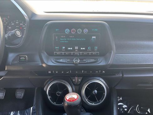 Used 2017 Chevrolet Camaro SS RWD image 37
