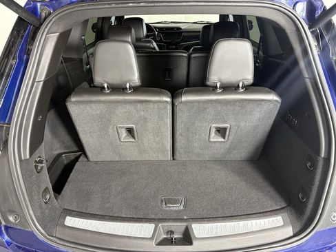 Used 2024 Cadillac XT6 Premium Luxury image 19