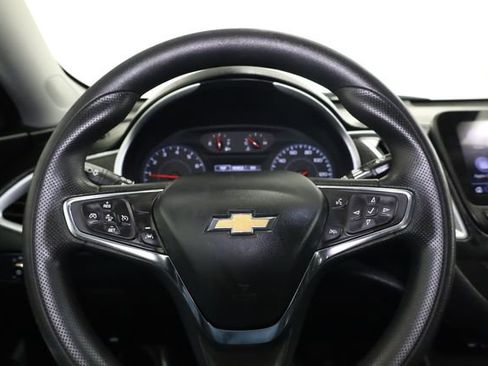 Used 2023 Chevrolet Malibu LT image 16