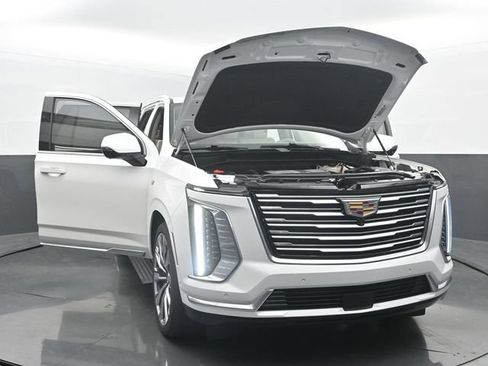 Certified 2025 Cadillac Escalade Premium Luxury Platinum AWD/4WD image 54