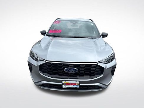 Used 2023 Ford Escape ST-Line w/ Tech Pack #1 AWD/4WD image 8
