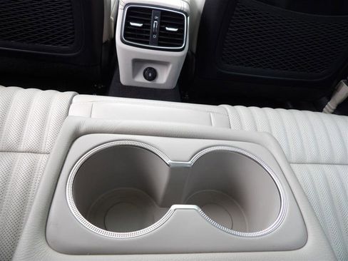 Used 2020 Genesis G70 3.3T image 17