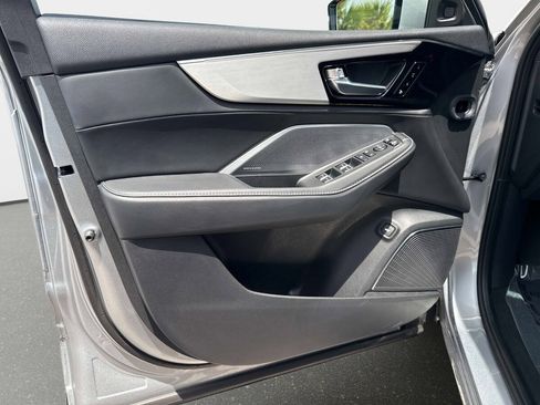 Used 2025 Acura MDX FWD w/ Technology Package image 16